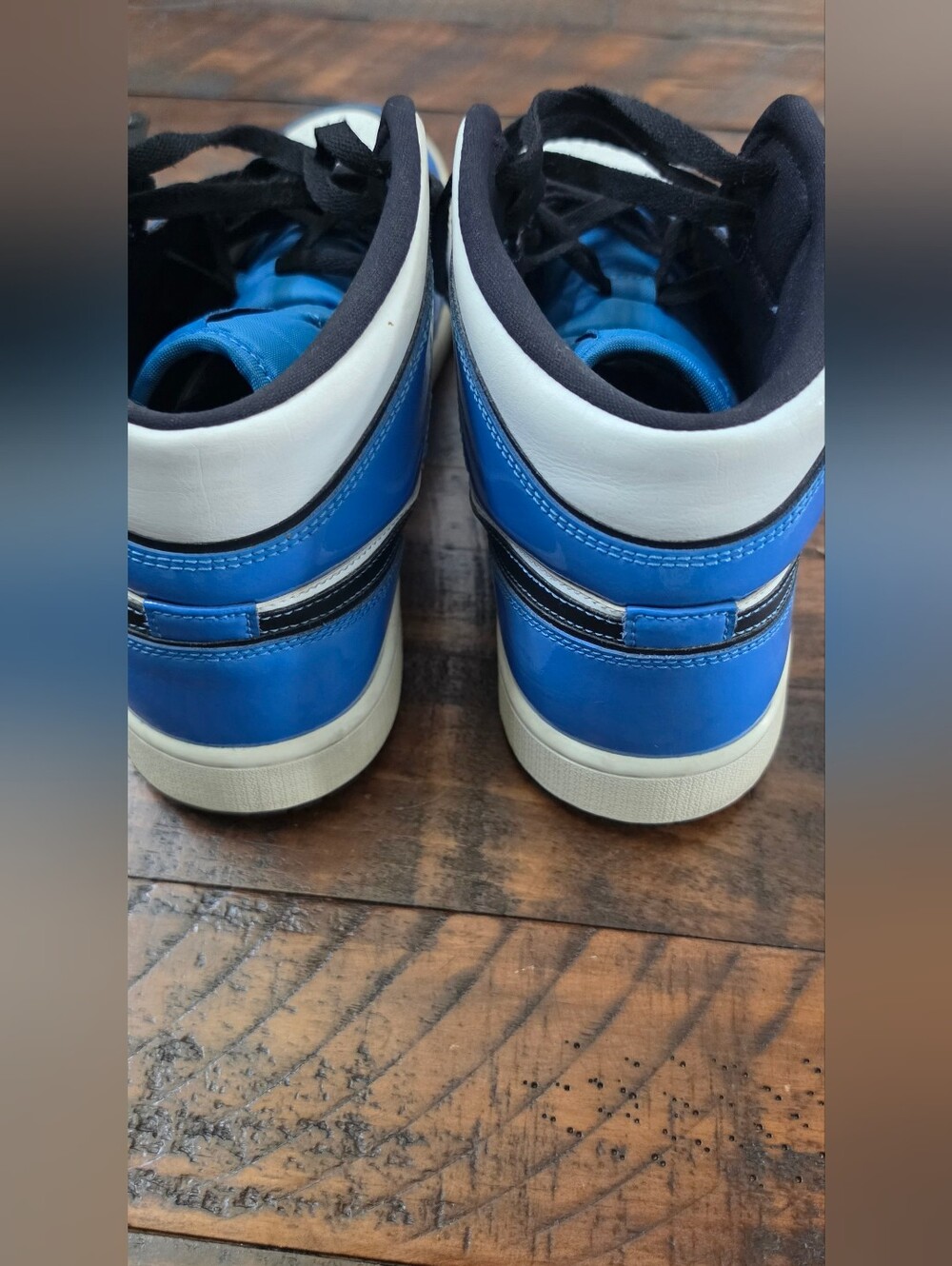 Air Jordan Men’s Blue and White Mid Sneakers - Picture 4 of 7
